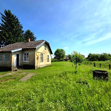 Продається цегляний будинок розташований неподалік м.Стрий (с.Піщани)