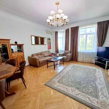 Оренда 3-к. квартири на Інститутській,16 М. Хрещатик