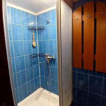 3 кімнатна кватира без меблів на землі в центрі міста вул. Гагаріна