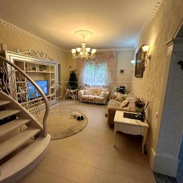 Блакитна, 21