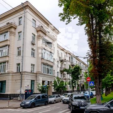 Липська вул., 12/5