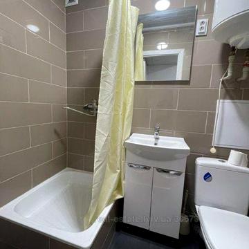 Угорська вул. Франківський район