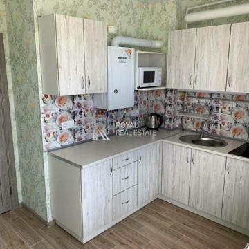 Радистів вул., 30