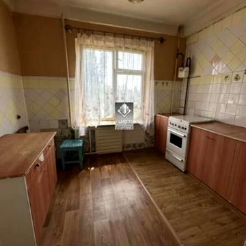 Чарівна вул., 46