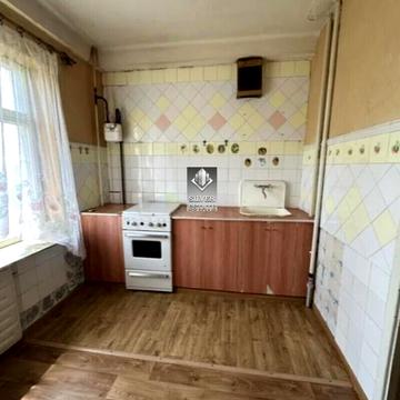 Чарівна вул., 46