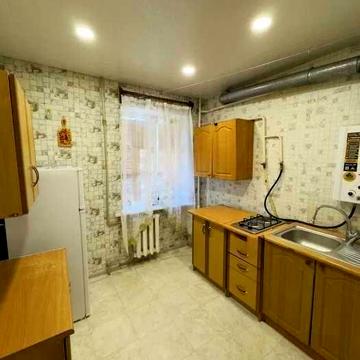Сдам 1к квартиру на Олександра Поля 76, Кирова, Глобы