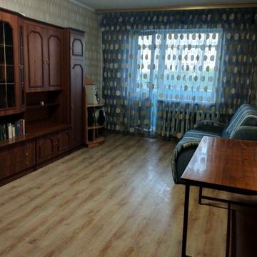Каштанова вул., 8