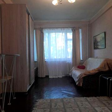 Сдам квартиру 2х комнатную метро Дарница ул Бажова дом 8