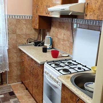 Довгострокова оренда 3к Квартира Суворова вулиця