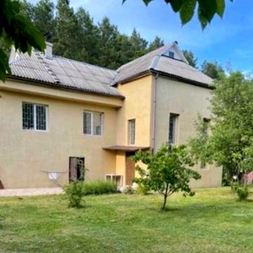 Долгосрочно.Дом на берегу реки, в лесу с.Украинка, ДК «Обчислювач»