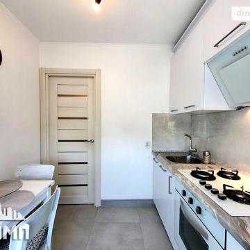 Продаж 3к Квартира Павла Корнелюка (Станіславського) вулиця