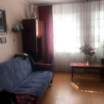 Фабрична, 12