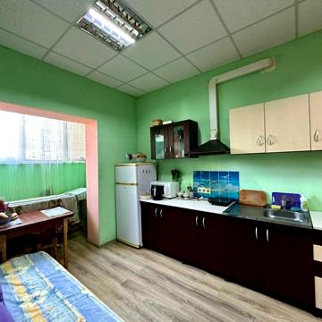 БЕЗ КОМІСІЇ охайн квартиру з РЕМОНТОМ, вул. Тищенка