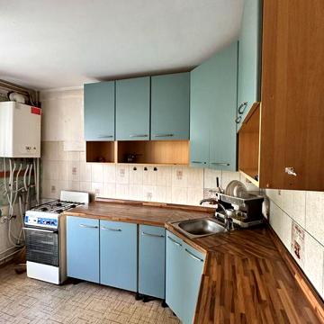 Сдам долгосрочно 2-комн. квартиру Первомайская 15