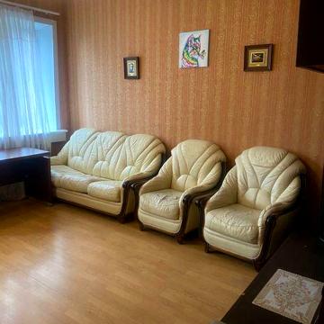 Аренда 2к кв метро Бекетова!