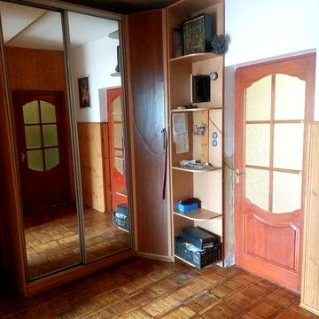 Продам 3 кімнатну квартиру в обкомівському будинку