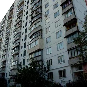 Площа Шевченка.  Велика 1-но кімнатна.  вул. Полярна, 3