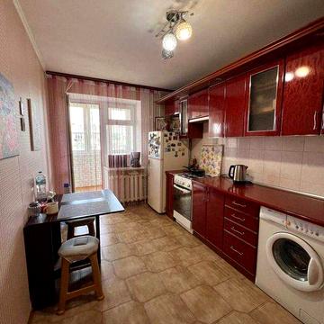 Продам 2х комнатную квартиру на Высоцкого в кирпичном доме з газом