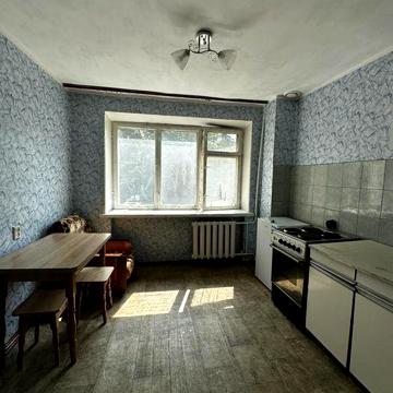 1-2 кімнатна квартира. Район Шкільна