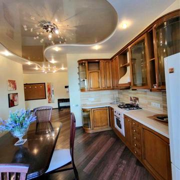 Продам 3 х комнатную квартиру по просп.Героев Харькова 131Б ЖК Московский