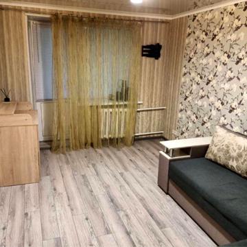 Продаж 2 кімнатноі квартири на проспекті Шевченка  з ремонтом.