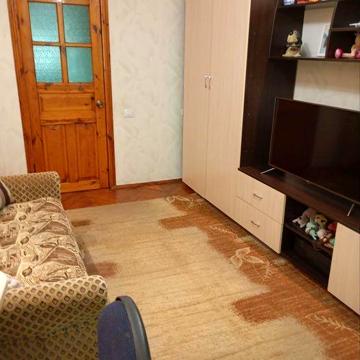 Квартира на зодчіх 62б