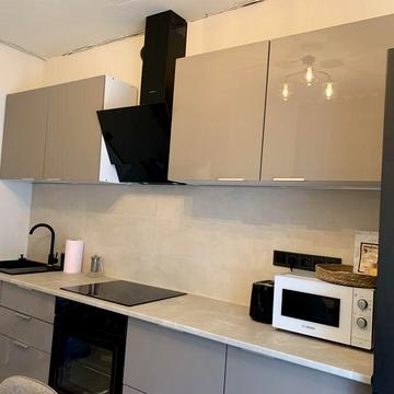 2к квартира з авторським ремонтом+меблі!Без комісії!Поруч ліс! ЖК На Прорізній