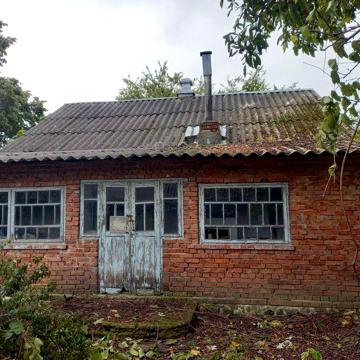 Продам будинок з ділянкою