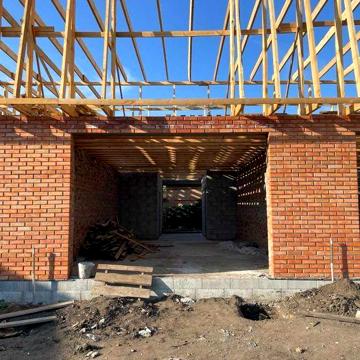 Продається котедж на етапі будівництва р-н Новомиколаївка