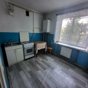 Квартира Овруч. Вул. Шевченка 48, кв. 8. Третій етаж(середня)