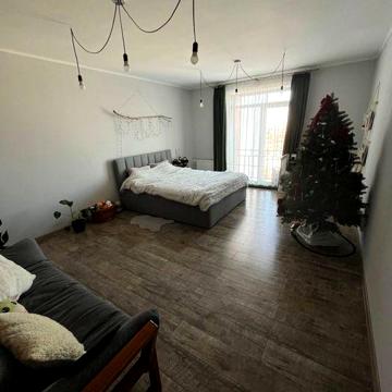 Продаж квартири з гарним ремонтом в Солонці