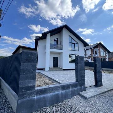 Продаж 3к Дім Олеся Гончара вулиця
