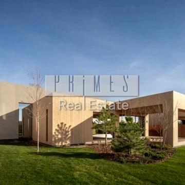 Берегова вул., 8