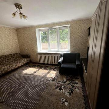 Продаж частини будинку в самому центрі міста. Окремий двір, торгуємось