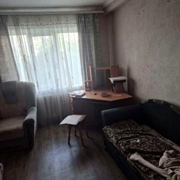 Продаж 4 х кімнатної. Леваневського
