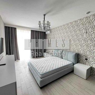 Продаж квартири з капітальним ремонтом, Кловський узвіз, 6, 1кім.=54м²