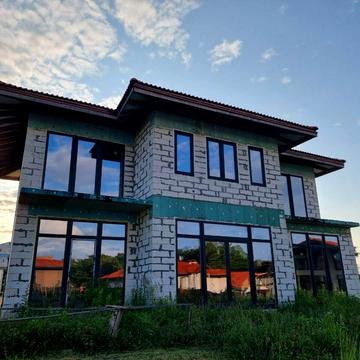 Юліанська, 53