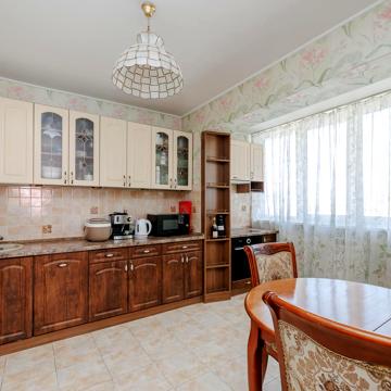 Червоної Калини просп. (Володимира Маяковського), 74/9