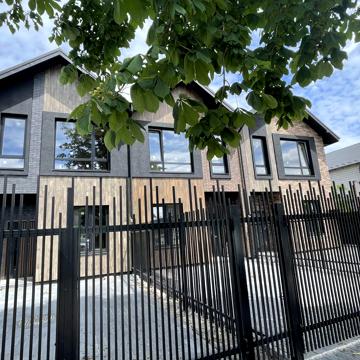Євгена Гребінки пров.