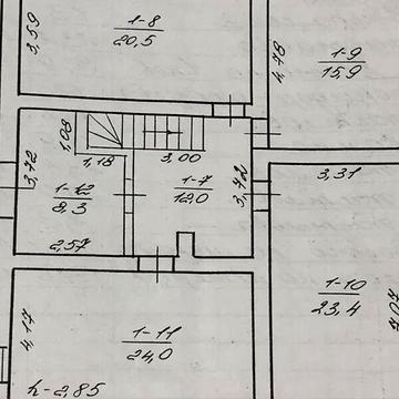 Продаж 8к Дім Коновальця Євгена вулиця