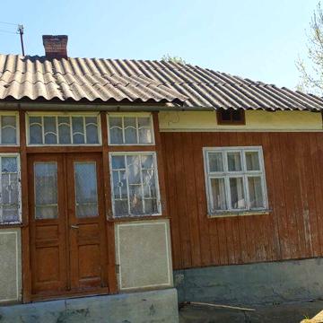Продається будинок з земельною ділянкою с. Дитятин