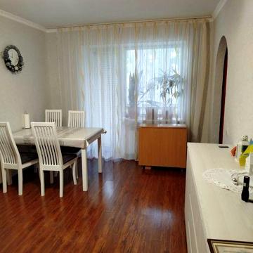 Продам 3-х кімнатну квартиру на 1 мікрорайоні