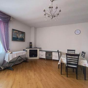 Базарна вул., 5/4