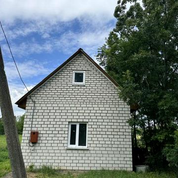 Будинок в селі ,хата ,100 кілометрів від Києва