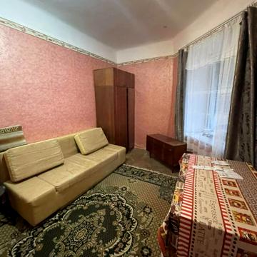 Михайла Драгоманова вул., 9