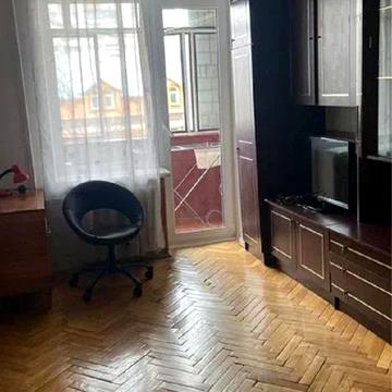 Мазепи вул., 10