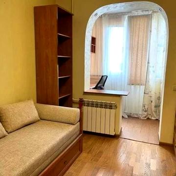 Володимира Великого вул. (), 10