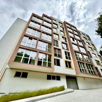 Продаж без комісій. Вул.Очеретяна 2 кім 75м