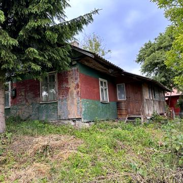 Продається будинок Підключене світло (три фази), газ,город і сад