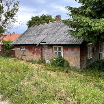 Продається будинок Підключене світло (три фази), газ,город і сад